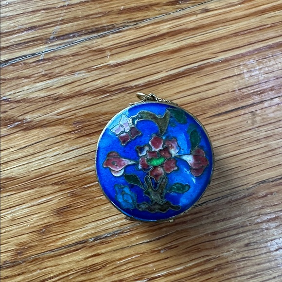 Vintage Cloisonné Pill Box Pendant Locket - Picture 2 of 6
